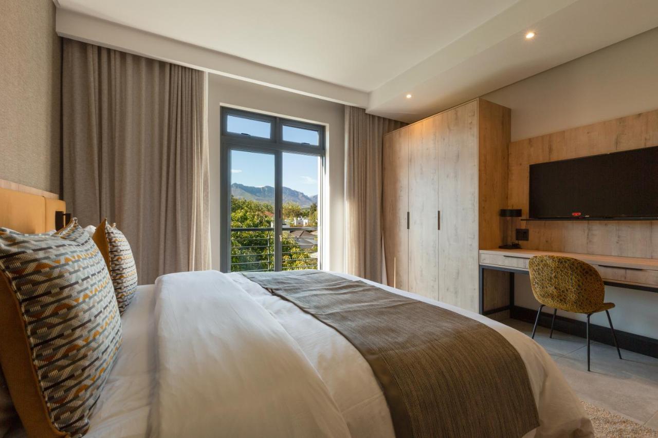 סטלנבוש Hotel Krige מראה חיצוני תמונה