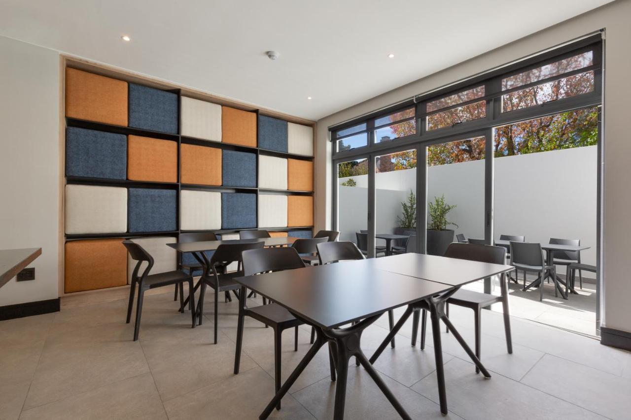 סטלנבוש Hotel Krige מראה חיצוני תמונה