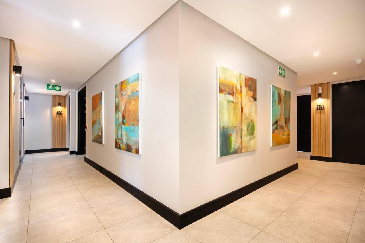 סטלנבוש Hotel Krige מראה חיצוני תמונה